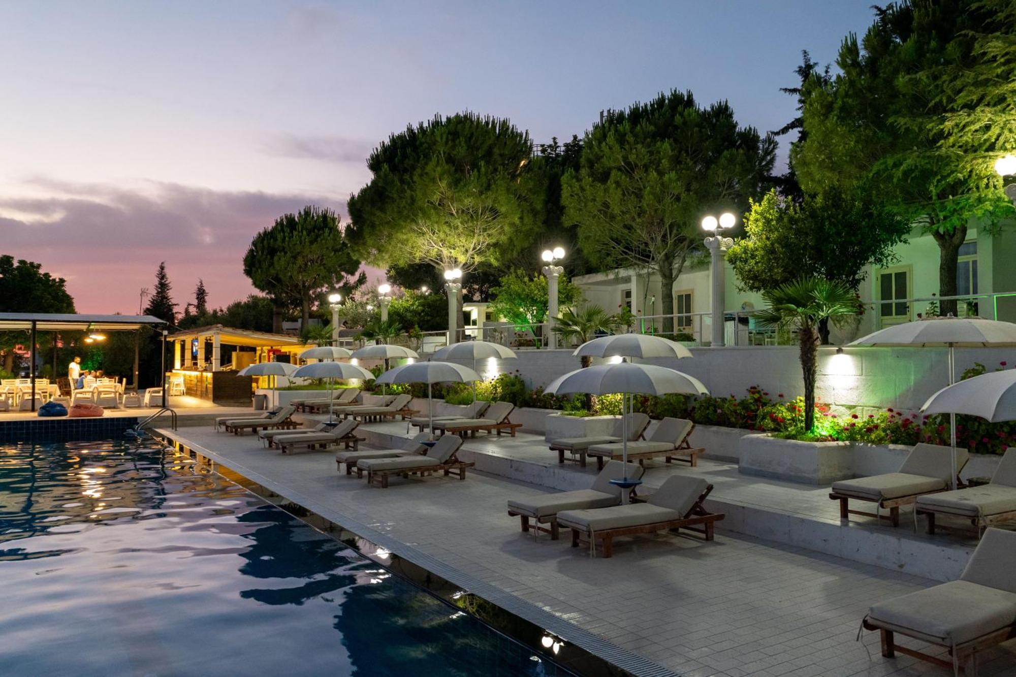 Edva Resort Radhime Luaran gambar