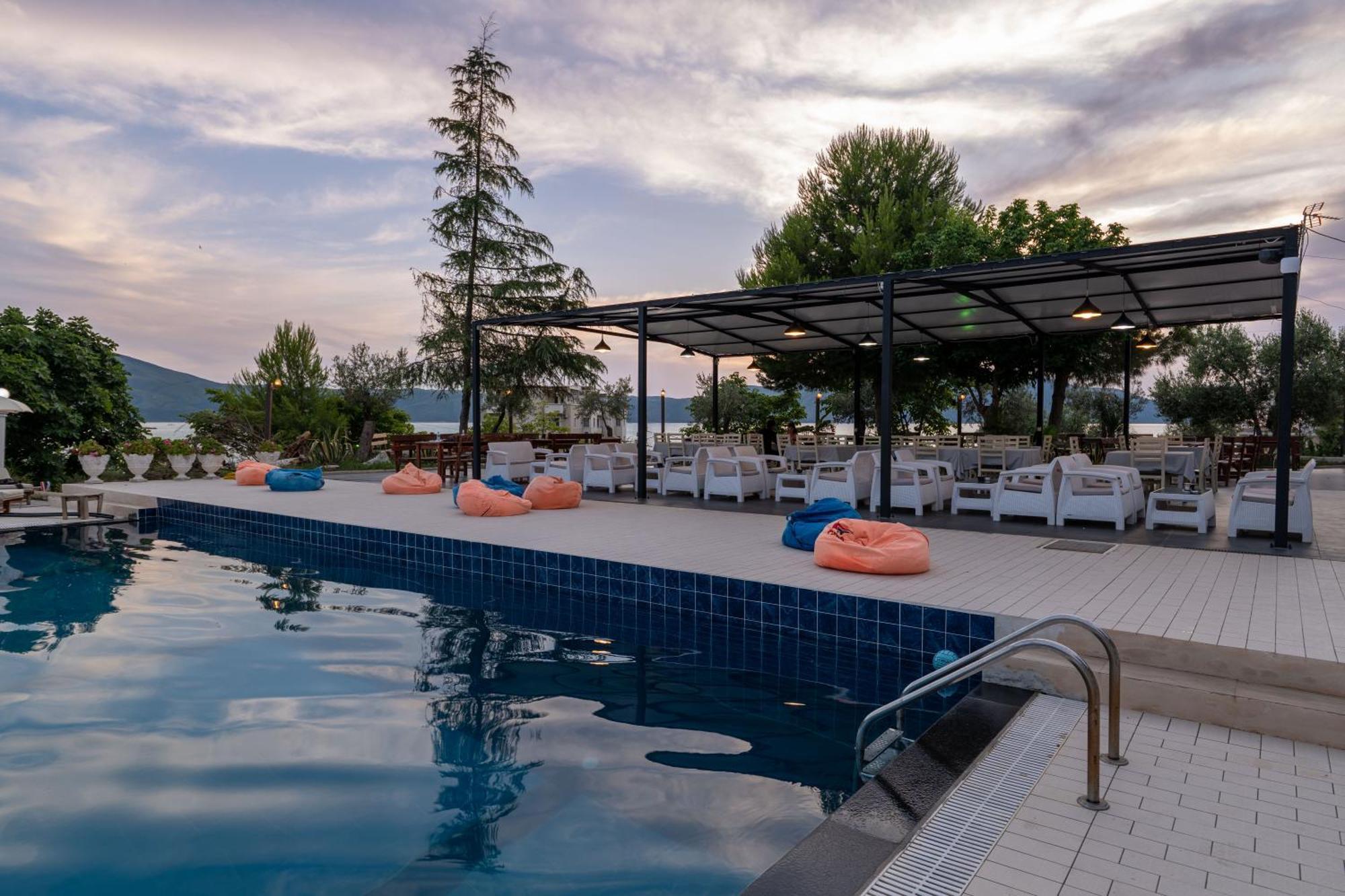 Edva Resort Radhime Luaran gambar