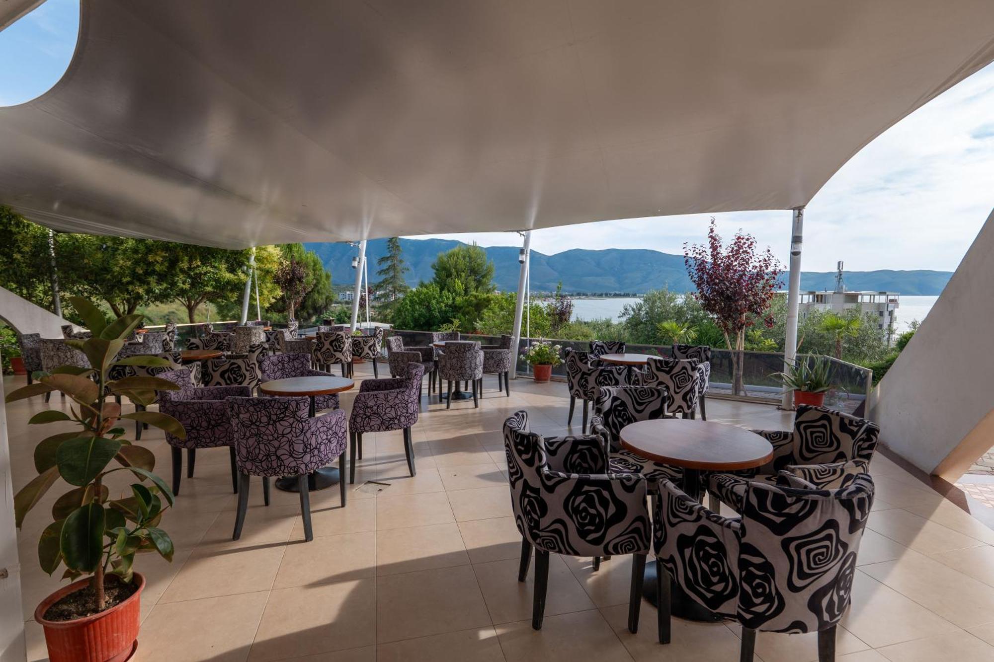 Edva Resort Radhime Luaran gambar