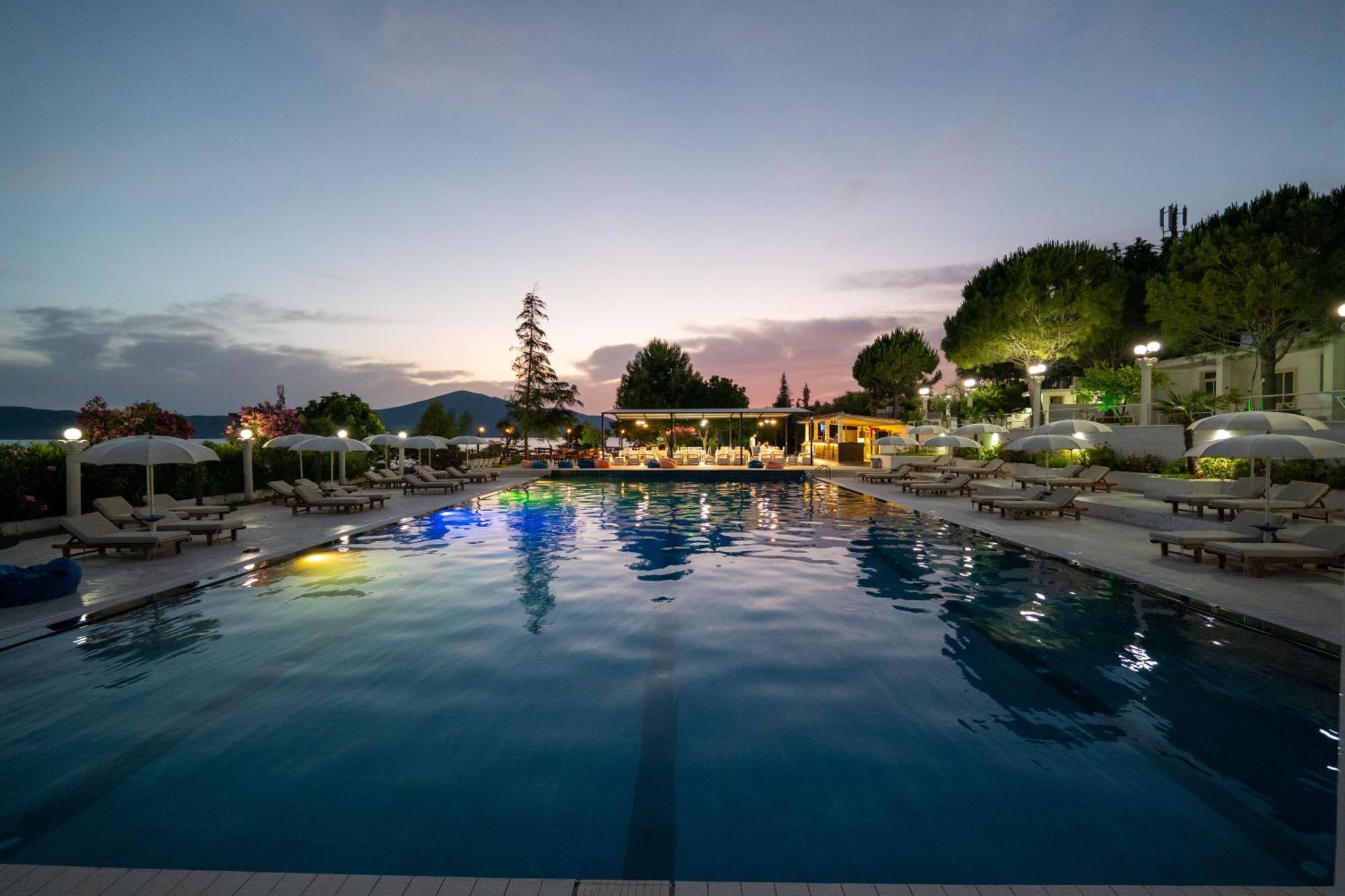 Edva Resort Radhime Luaran gambar