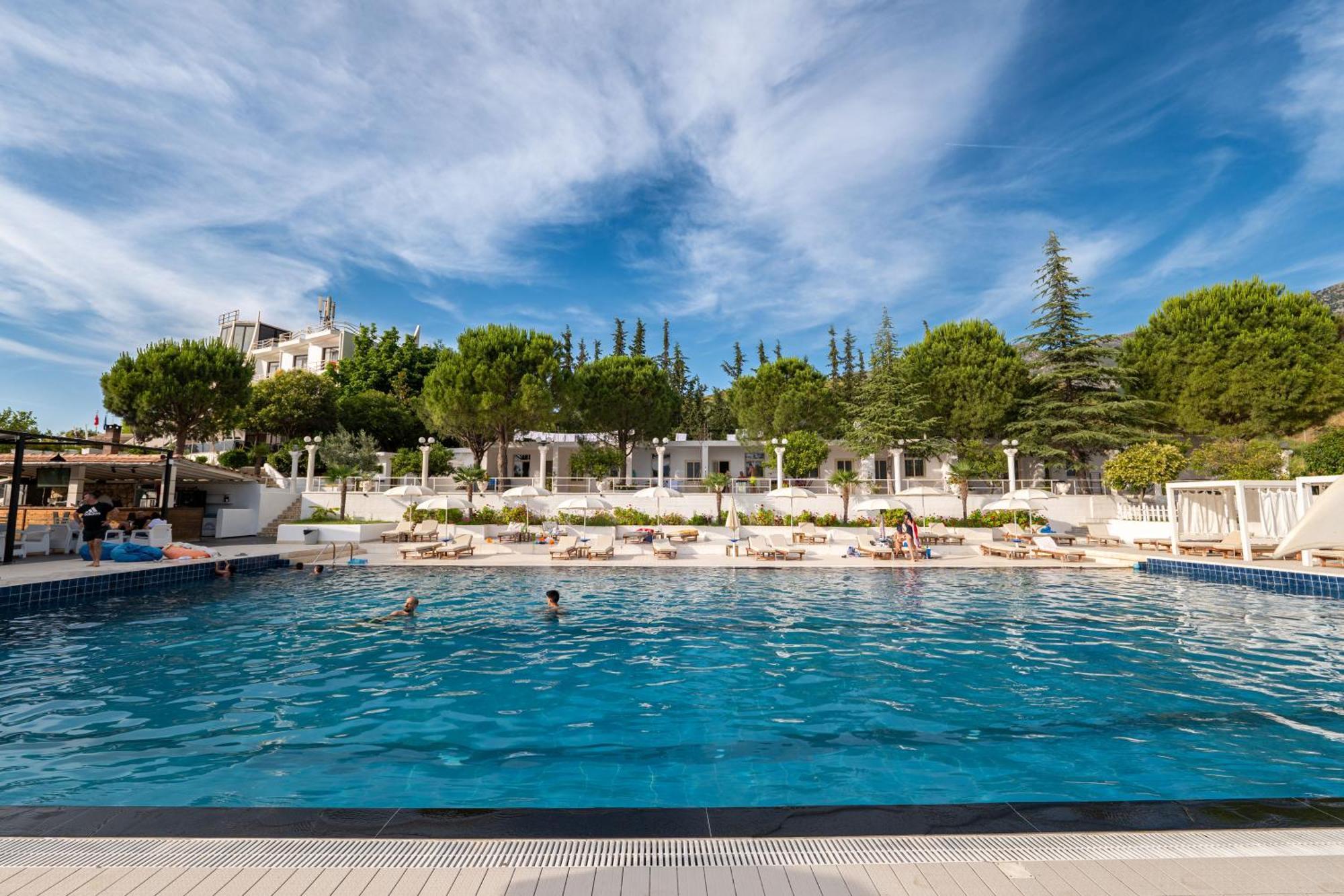 Edva Resort Radhime Luaran gambar