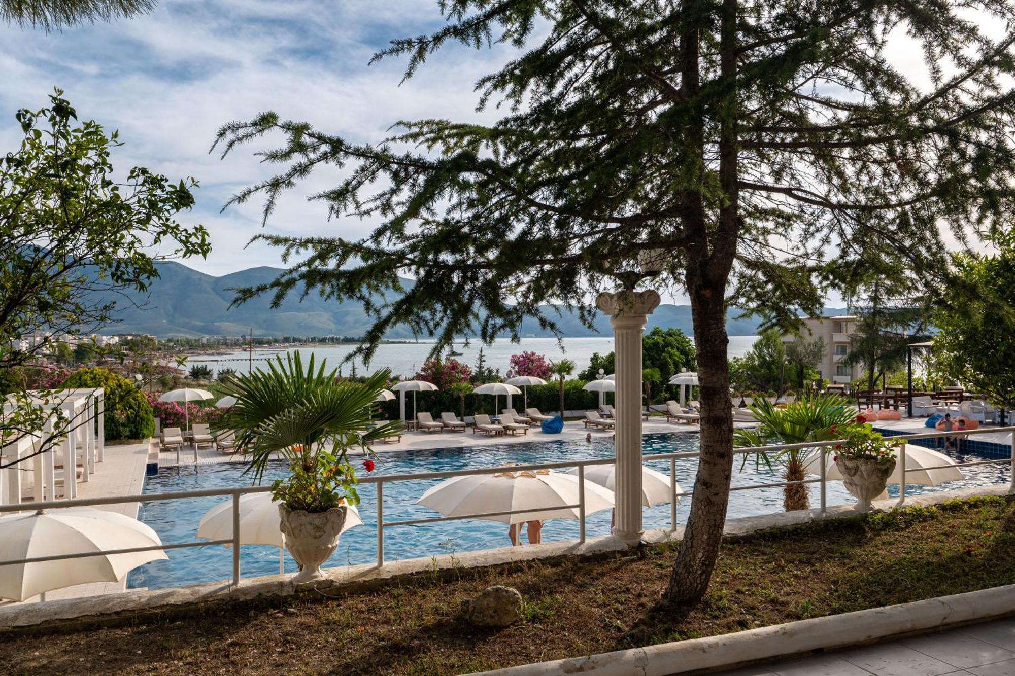 Edva Resort Radhime Luaran gambar